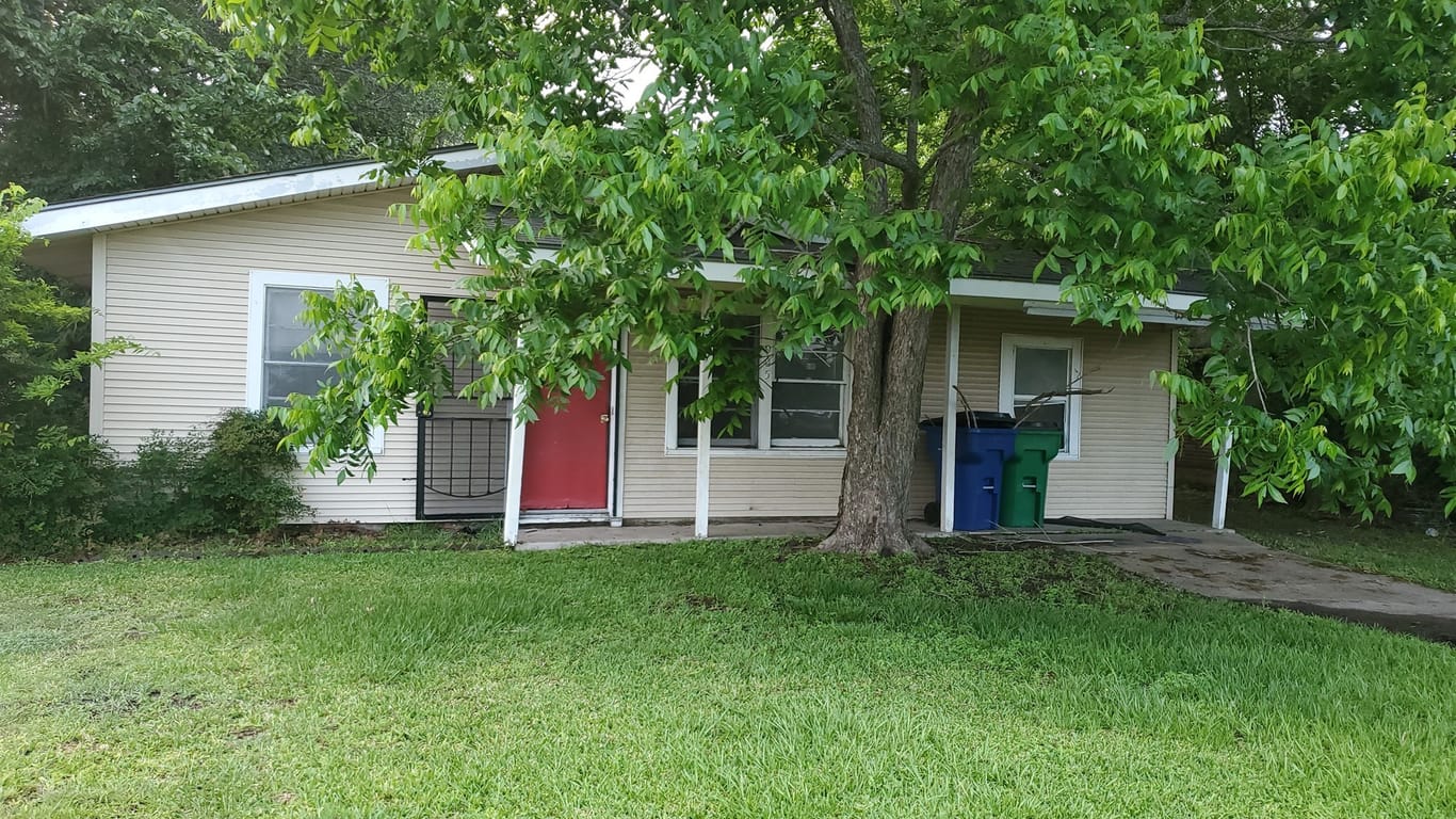 Angleton null-story, 3-bed 905 E Mulberry Street-idx