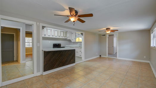 Angleton 1-story, 3-bed 1108 Chevy Chase Drive-idx