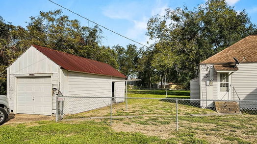 Angleton 1-story, 3-bed 503 E Orange Street-idx