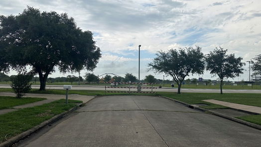 Angleton null-story, 3-bed 22 Chuckwagon Court-idx