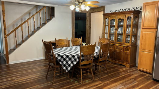 Angleton 2-story, 4-bed 227 E Phillips Road E-idx