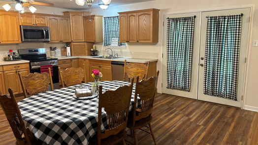 Angleton 2-story, 4-bed 227 E Phillips Road E-idx