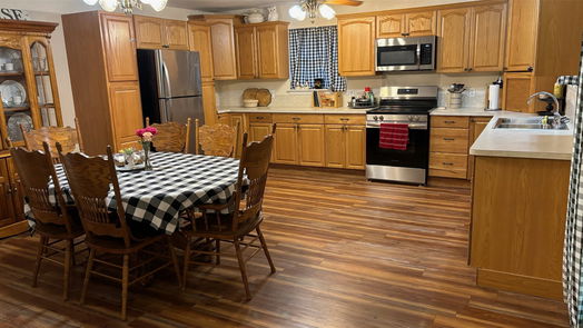 Angleton 2-story, 4-bed 227 E Phillips Road E-idx