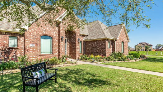 Angleton 2-story, 4-bed 1101 Southern Oaks Drive-idx