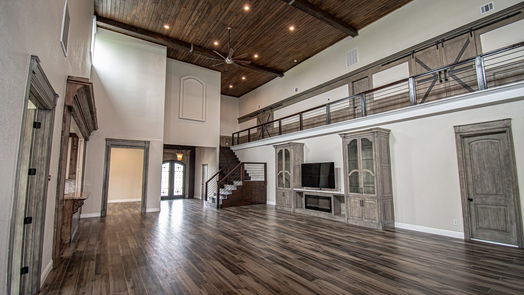 Angleton 2-story, 5-bed 526 Angus Trail-idx