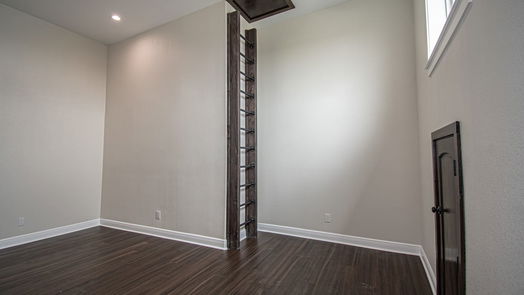 Angleton 2-story, 5-bed 526 Angus Trail-idx