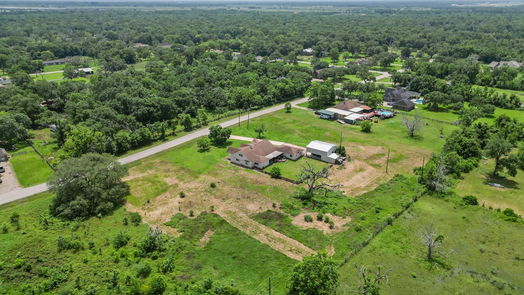 Angleton null-story, 4-bed 124 Country Road-idx