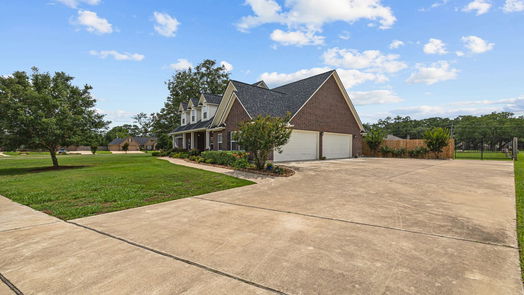 Angleton null-story, 4-bed 705 Rustic Oaks Drive-idx