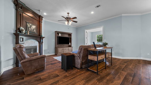 Angleton null-story, 4-bed 705 Rustic Oaks Drive-idx