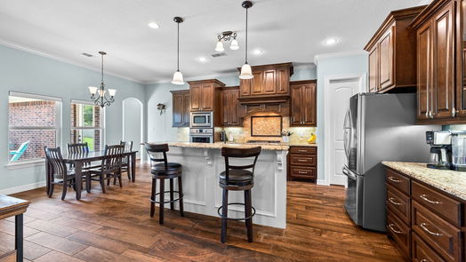 Angleton null-story, 4-bed 705 Rustic Oaks Drive-idx