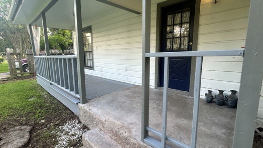 Angleton 2-story, 2-bed 320 S Arcola Street-idx