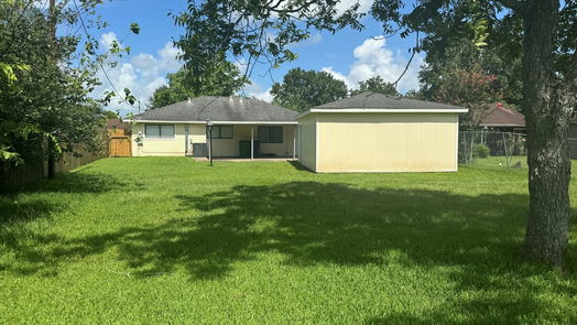 Angleton 1-story, 3-bed 1310 Northbrook Drive-idx