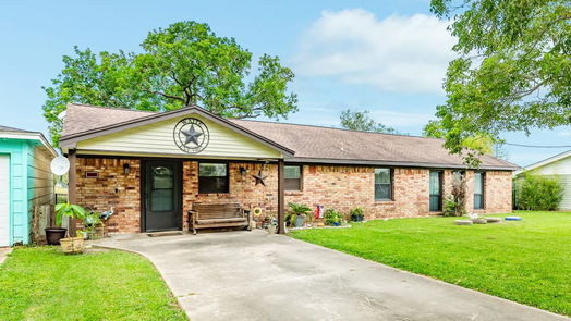 Angleton 1-story, 3-bed 131 Bastrop Bayou Drive-idx