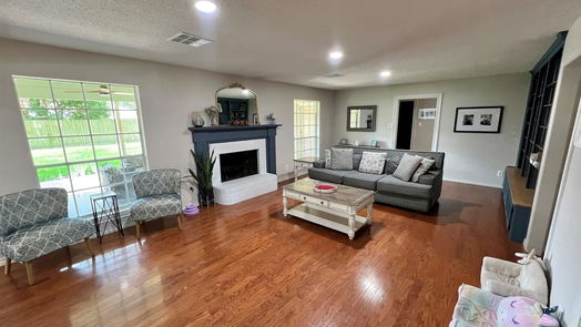 Angleton 1-story, 3-bed 16 S Erik Drive-idx