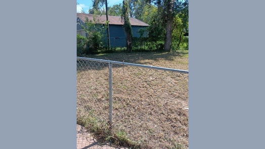 Angleton 1-story, 3-bed 905 N Arcola Street-idx