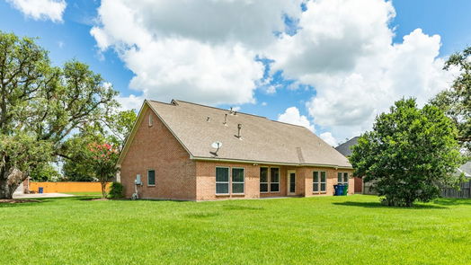 Angleton 1-story, 3-bed 1111 Spreading Oaks Drive-idx