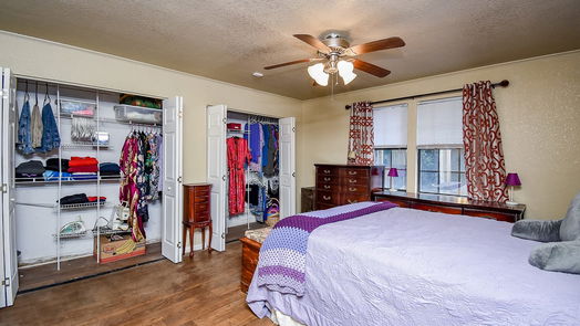 Angleton 2-story, 4-bed 401 E Myrtle Street-idx