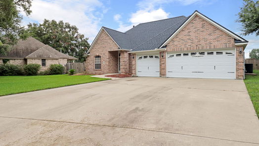 Angleton 1-story, 3-bed 900 Enchanted Oaks Drive-idx