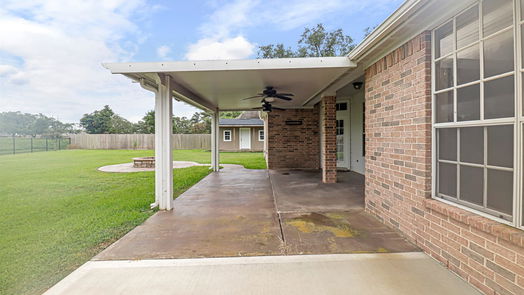 Angleton 1-story, 3-bed 900 Enchanted Oaks Drive-idx