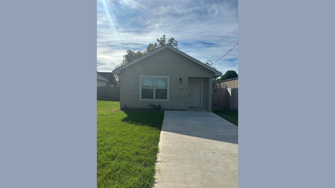 Angleton 1-story, 3-bed 403 W Miller Street-idx