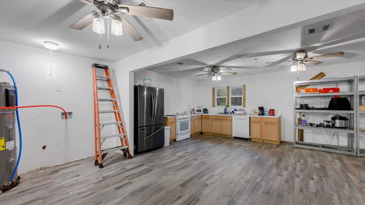 Angleton null-story, 5-bed 17915 County Road 171-idx