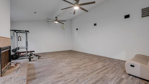 Angleton null-story, 5-bed 17915 County Road 171-idx