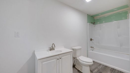 Angleton null-story, 5-bed 17915 County Road 171-idx