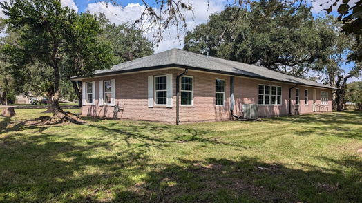 Angleton null-story, 3-bed 230 E Phillips Road-idx