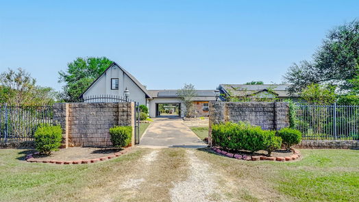 Angleton 2-story, 4-bed 515 County Road 843-idx