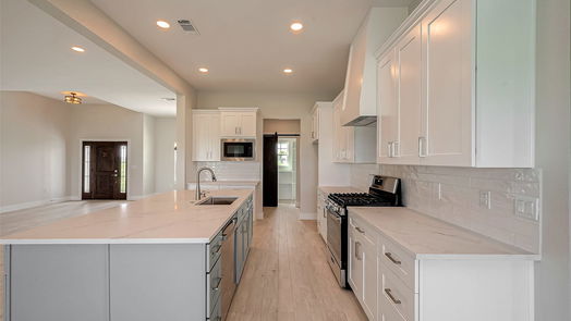 Angleton 2-story, 4-bed 501 Buffalo Trail-idx