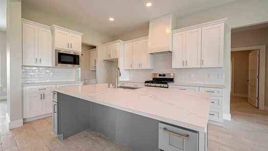 Angleton 2-story, 4-bed 501 Buffalo Trail-idx