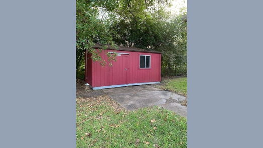 Angleton null-story, 3-bed 300 La Laja Drive-idx
