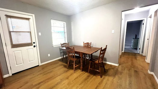 Angleton 1-story, 3-bed 520 W Mimosa Street-idx