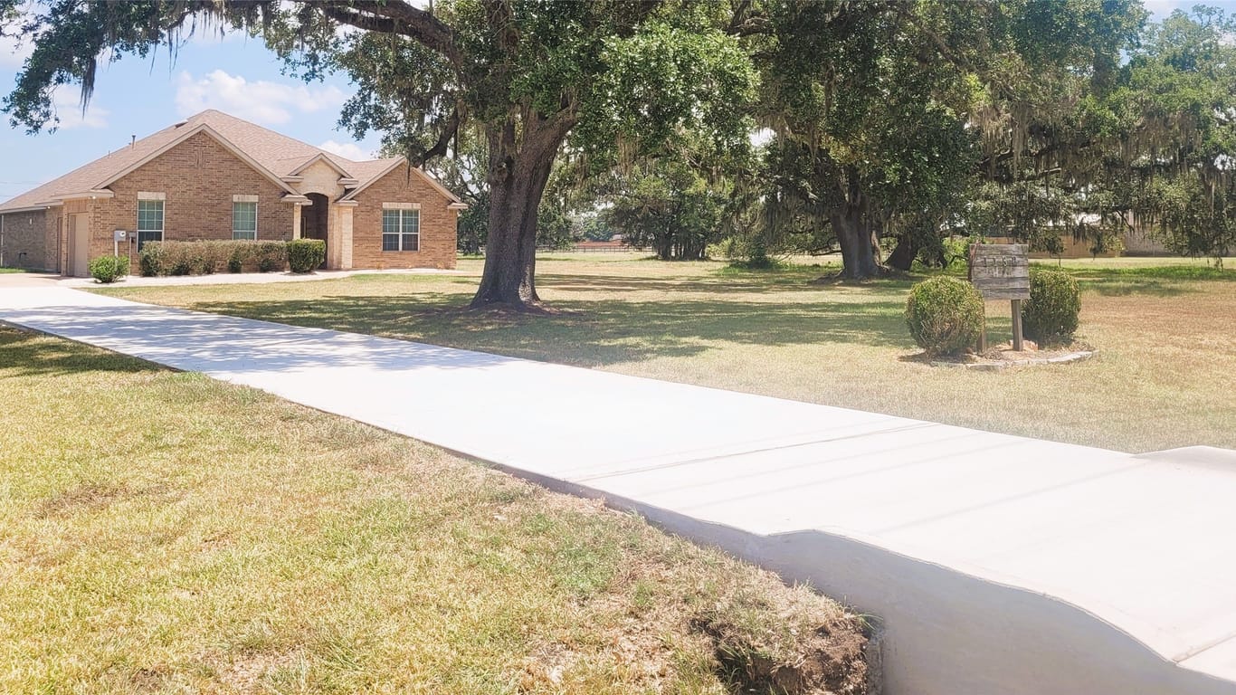 Angleton null-story, 4-bed 1132 Quarter Horse Trail-idx