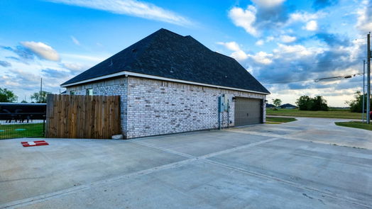 Angleton 1-story, 4-bed 520 Angus Trail-idx