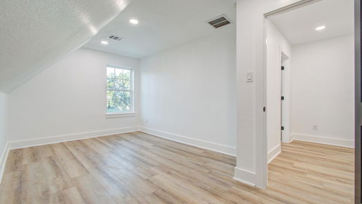 Angleton null-story, 6-bed 554 Six Gun Trail-idx