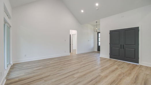 Angleton null-story, 6-bed 554 Six Gun Trail-idx
