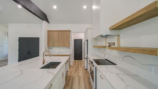 Angleton null-story, 6-bed 554 Six Gun Trail-idx