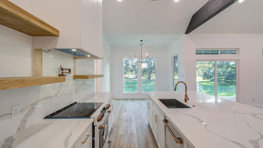 Angleton null-story, 6-bed 554 Six Gun Trail-idx