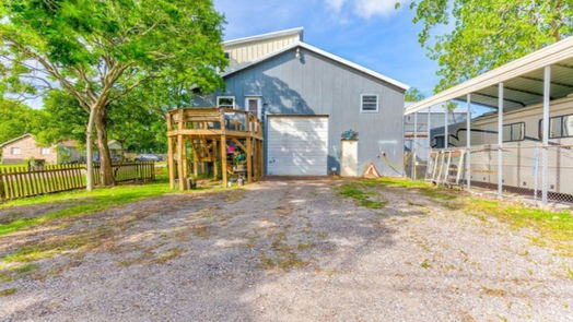 Bacliff 2-story, 2-bed 1901 Avenue D-idx