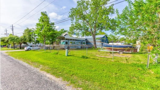 Bacliff 2-story, 2-bed 1901 Avenue D-idx