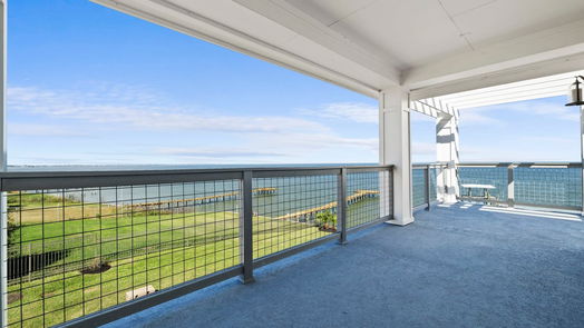 Bacliff 2-story, 4-bed 4023 Bayshore Drive-idx