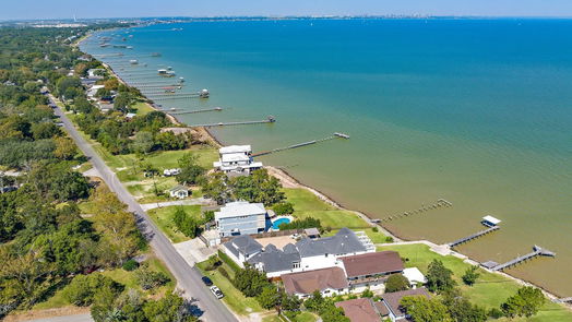 Bacliff 2-story, 4-bed 4023 Bayshore Drive-idx