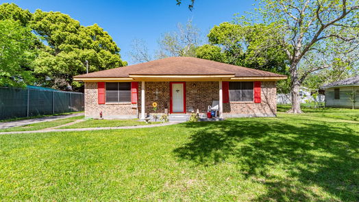 Bacliff 1-story, 2-bed 4811 1st Street-idx