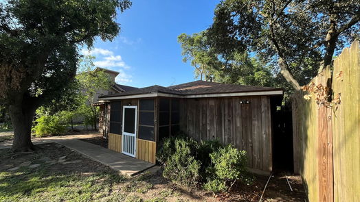 Bacliff 1-story, 2-bed 4735 19th Street-idx