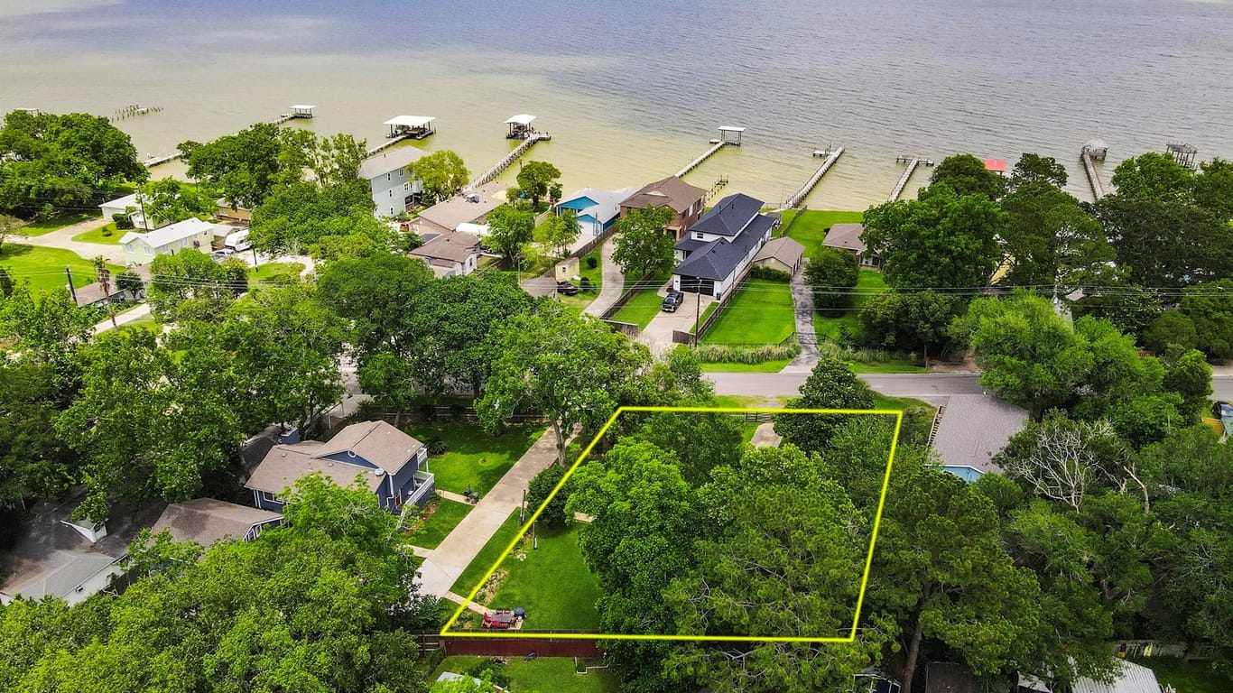 Bacliff null-story, null-bed 3726 Bayshore Drive-idx