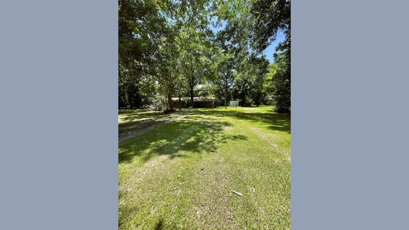 Batson null-story, 3-bed 17084 Old Schoolhouse Road-idx