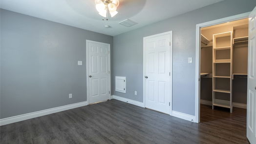 Baytown 1-story, 3-bed 204 W James Street-idx