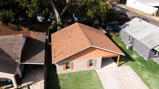 Baytown 1-story, 3-bed 204 W James Street-idx