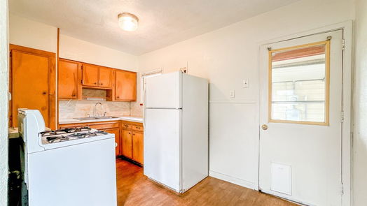 Baytown 1-story, 2-bed 205 W Homan Street-idx